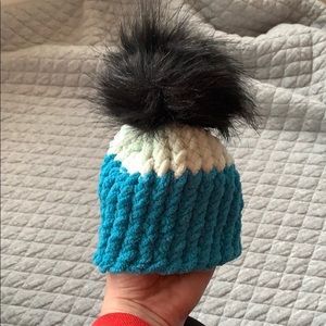 HANDMADE INFANT/NEWBORN TOQUES